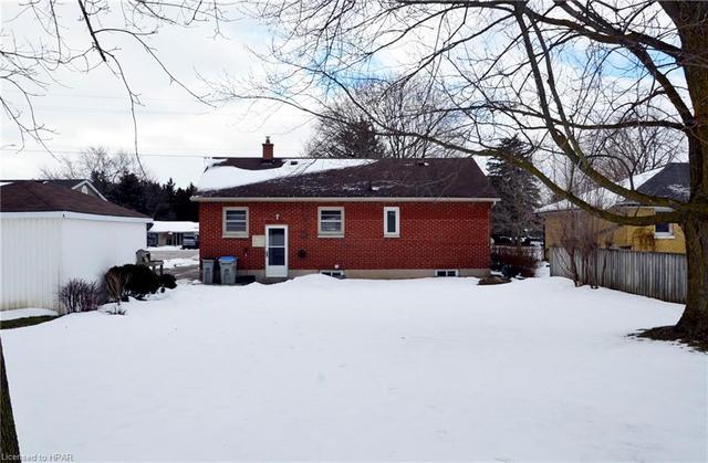 327 Ontario Street, House detached with 3 bedrooms, 1 bathrooms and null parking in Central Huron ON | Image 18