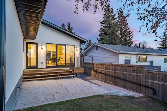 5716 Lodge Crescent Sw, House detached with 4 bedrooms, 4 bathrooms and 6 parking in Calgary AB | Image 47