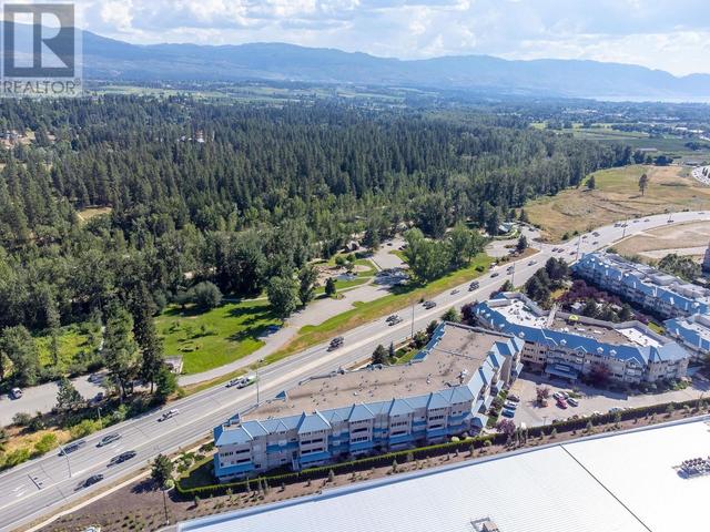 106 - 1961 Durnin Rd, Condo with 2 bedrooms, 2 bathrooms and 1 parking in Kelowna BC | Image 32