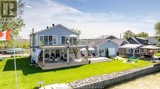 13626 Crystal Beach, House detached with 4 bedrooms, 3 bathrooms and null parking in Lakeshore ON | Image 3