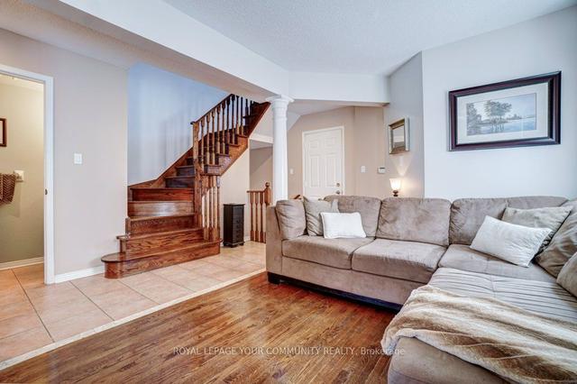 27 Hubert Corless Dr, House semidetached with 3 bedrooms, 3 bathrooms and 3 parking in Caledon ON | Image 3