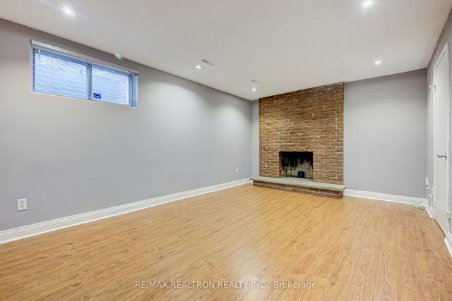 47 Laurie Shepway, Townhouse with 3 bedrooms, 2 bathrooms and 1 parking in Toronto ON | Image 28