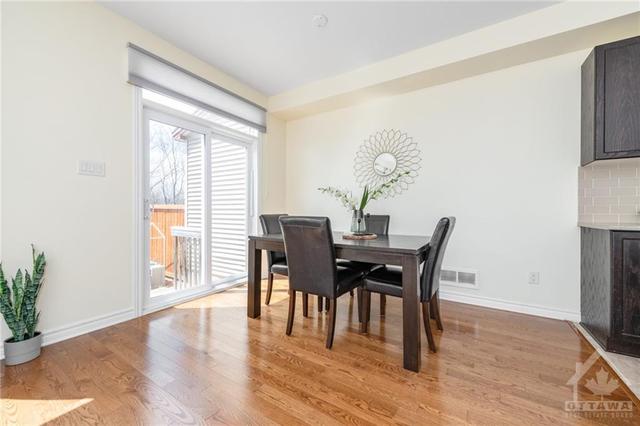 245 Via San Marino St, Townhouse with 3 bedrooms, 3 bathrooms and 2 parking in Ottawa ON | Image 10