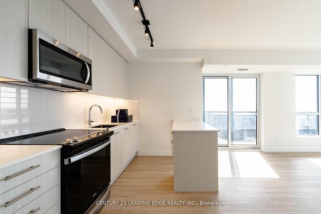 1708 - 286 Main St, Condo with 3 bedrooms, 2 bathrooms and 0 parking in Toronto ON | Image 3