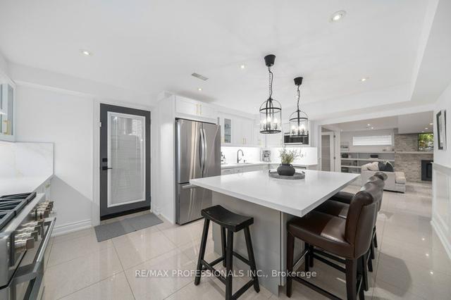 182 Gracefield Ave, House detached with 4 bedrooms, 4 bathrooms and 6 parking in Toronto ON | Image 25