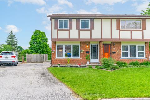 72 Cluthe Cres, Kitchener, ON, N2P1M8 | Card Image