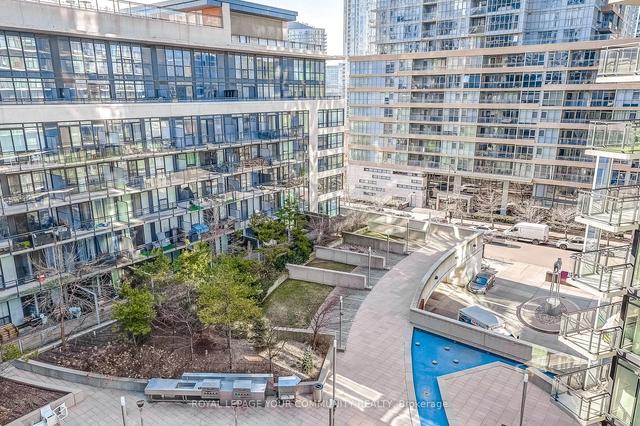 819 - 8 Telegram Mews, Condo with 4 bedrooms, 3 bathrooms and 2 parking in Toronto ON | Image 15
