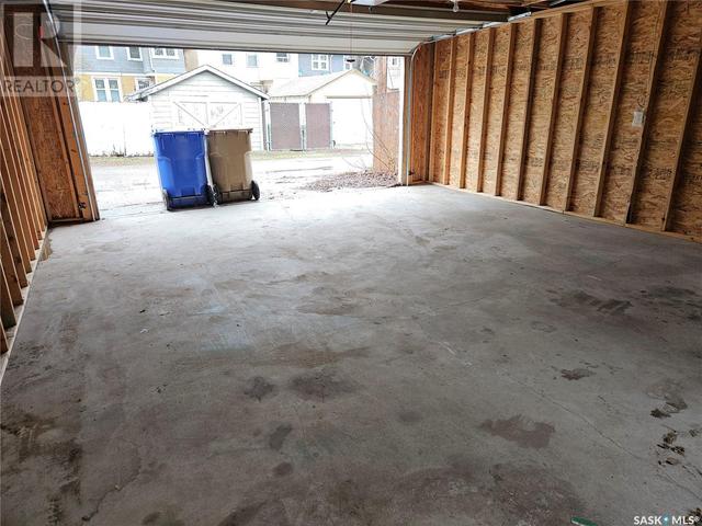 2235 Elphinstone St, House detached with 2 bedrooms, 1 bathrooms and null parking in Regina SK | Image 15