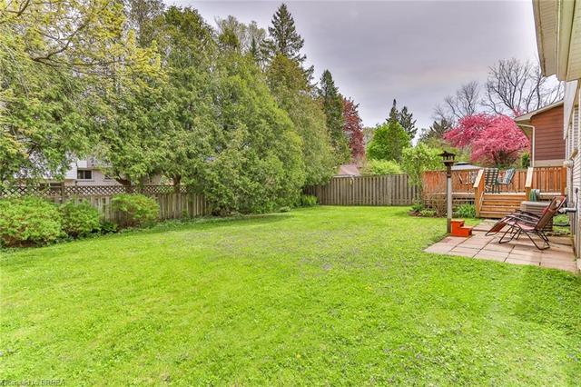 13 Pinecrest Rd, House detached with 4 bedrooms, 1 bathrooms and 3 parking in Brantford ON | Image 33