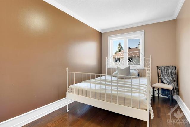12 Woodpark Way, Townhouse with 4 bedrooms, 3 bathrooms and 3 parking in Ottawa ON | Image 15