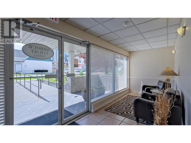 202 - 680 Doyle Avenue, Condo with 2 bedrooms, 2 bathrooms and 1 parking in Kelowna BC | Image 9