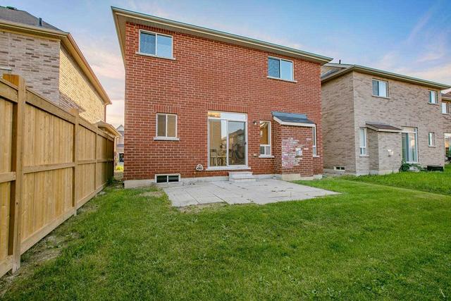 29 Robert Wilson Cres, House detached with 4 bedrooms, 3 bathrooms and 4 parking in Georgina ON | Image 28
