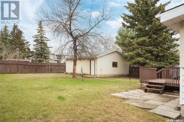 1100 Knox Pl, House detached with 3 bedrooms, 2 bathrooms and null parking in Prince Albert SK | Image 4