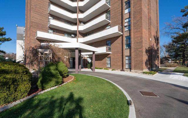301 - 3025 Queen Frederica Dr, Condo with 3 bedrooms, 2 bathrooms and 1 parking in Mississauga ON | Image 29