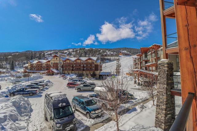 202 - 400 Stemwinder Dr, Condo with 3 bedrooms, 2 bathrooms and null parking in Kimberley BC | Image 3