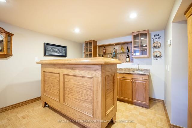 11 Glengarry Rd, House detached with 3 bedrooms, 2 bathrooms and 3 parking in St. Catharines ON | Image 15