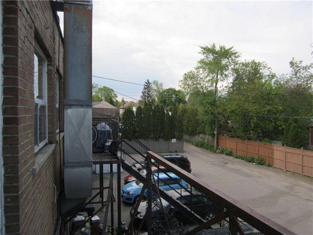 UPPER-2 - 1023 Coxwell Ave, Condo with 2 bedrooms, 1 bathrooms and null parking in Toronto ON | Image 12