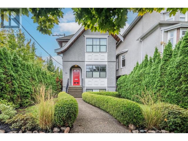 180 E 17th Avenue, House detached with 5 bedrooms, 4 bathrooms and 1 parking in Vancouver BC | Image 2
