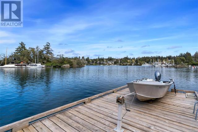 746 Sea Dr, House detached with 3 bedrooms, 2 bathrooms and 4 parking in Central Saanich BC | Image 48