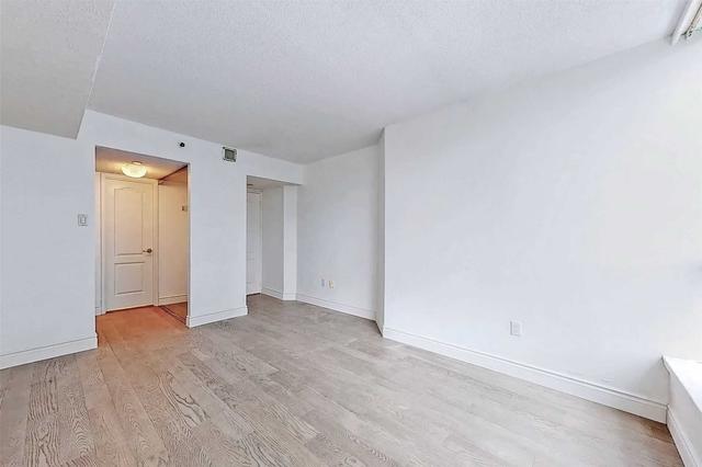 706 - 38 Elm St, Condo with 1 bedrooms, 1 bathrooms and 1 parking in Toronto ON | Image 17