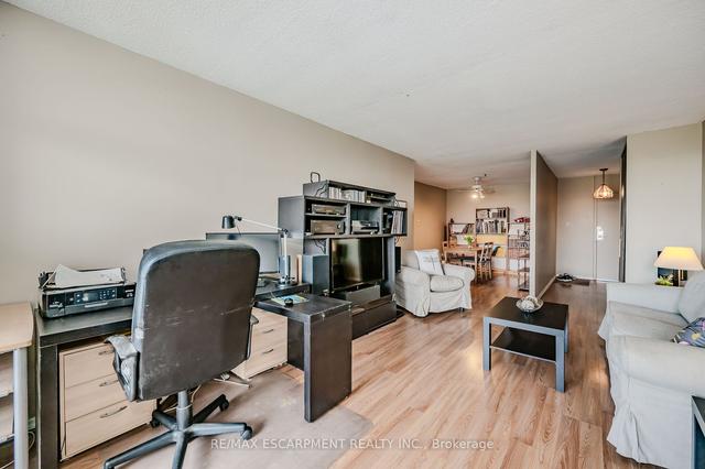 1610 - 975 Warwick Ct, Condo with 1 bedrooms, 1 bathrooms and 1 parking in Burlington ON | Image 34