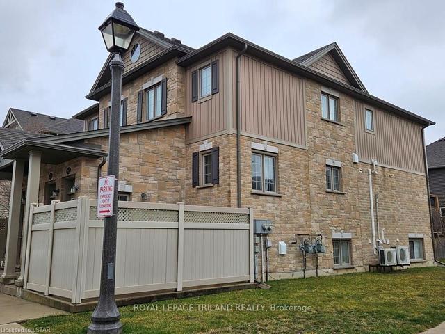 80 - 3200 Singleton Ave, Townhouse with 1 bedrooms, 1 bathrooms and 1 parking in London ON | Image 1