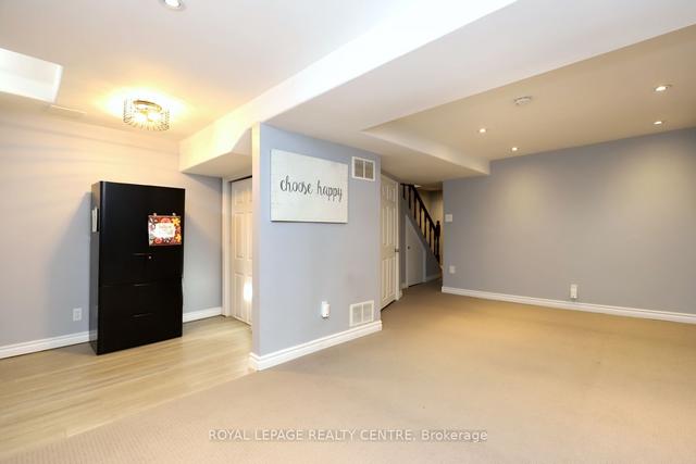 4142 Quaker Hill Dr, House detached with 3 bedrooms, 2 bathrooms and 5 parking in Mississauga ON | Image 22