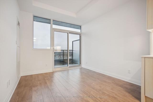 917 - 286 Main St, Condo with 1 bedrooms, 2 bathrooms and 0 parking in Toronto ON | Image 3