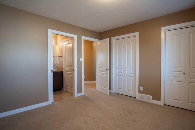 1 - 213 Silkstone Rd W, Home with 3 bedrooms, 2 bathrooms and 2 parking in Lethbridge AB | Image 17