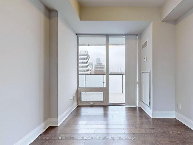 1702 - 65 St Mary St, Condo with 2 bedrooms, 2 bathrooms and 1 parking in Toronto ON | Image 8
