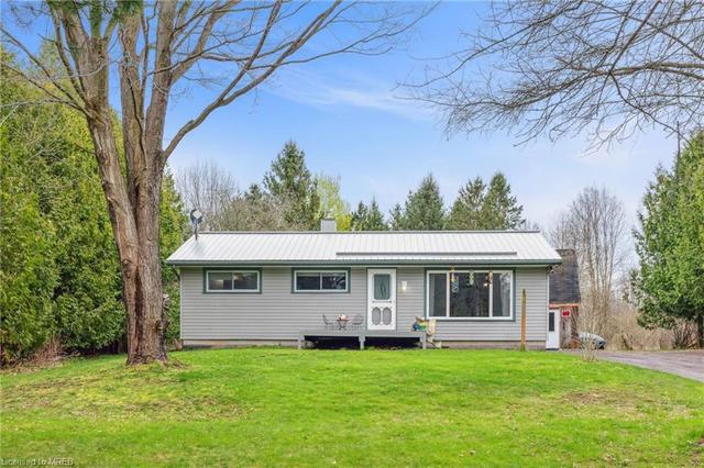 1303 County Road, House detached with 2 bedrooms, 1 bathrooms and 8 parking in Quinte West ON | Image 1