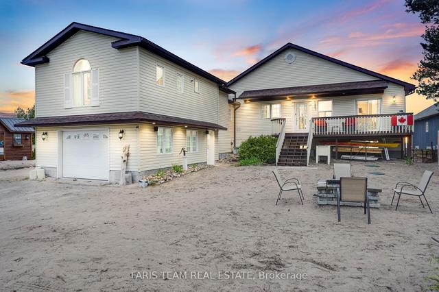 1078 Tiny Beaches Rd S, House detached with 4 bedrooms, 3 bathrooms and 6 parking in Tiny ON | Image 12