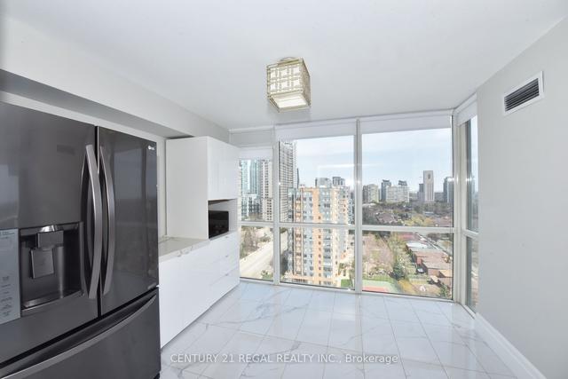 1612 - 350 Webb Dr, Condo with 2 bedrooms, 2 bathrooms and 2 parking in Mississauga ON | Image 5
