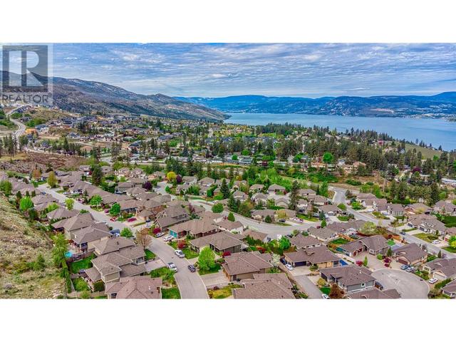 5254 Cobble Cres, House detached with 4 bedrooms, 4 bathrooms and 2 parking in Kelowna BC | Image 14