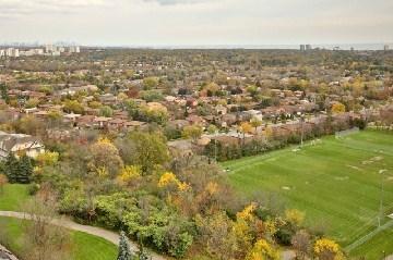 uph04 - 880 Dundas St W, Condo with 3 bedrooms, 2 bathrooms and 2 parking in Mississauga ON | Image 9