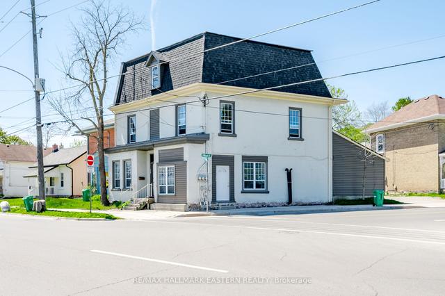 865 - 867 Water St, House detached with 5 bedrooms, 4 bathrooms and 5 parking in Peterborough ON | Image 1