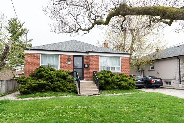 45 Vinci Cres, House detached with 3 bedrooms, 3 bathrooms and 6 parking in Toronto ON | Image 1