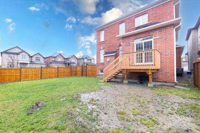 114 Noden Cres, House detached with 4 bedrooms, 3 bathrooms and 6 parking in Clarington ON | Image 32
