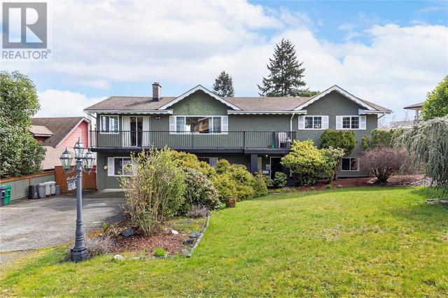236 Cilaire Dr, House detached with 6 bedrooms, 3 bathrooms and 6 parking in Nanaimo BC | Image 1
