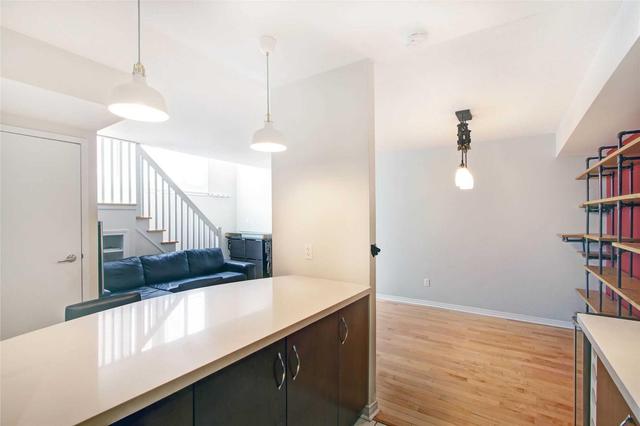Th1010 - 54 East Liberty St, Townhouse with 1 bedrooms, 2 bathrooms and 1 parking in Toronto ON | Image 7