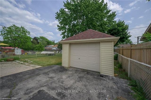 364 Hale St, House detached with 3 bedrooms, 2 bathrooms and 6 parking in London ON | Image 29