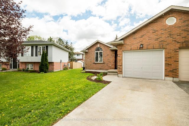 153 Blenheim Ct, House semidetached with 3 bedrooms, 2 bathrooms and 2 parking in West Perth ON | Image 12