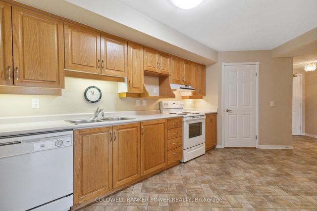 403 - 511 Gainsborough Rd, Condo with 2 bedrooms, 2 bathrooms and 1 parking in London ON | Image 4