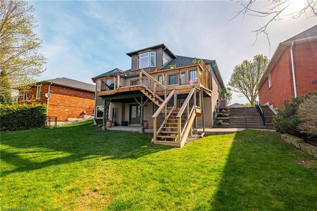 9 Hampton Court, House detached with 3 bedrooms, 3 bathrooms and 4 parking in Brant ON | Image 36