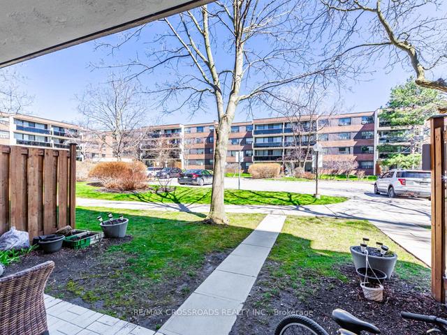 111 - 20 Sunrise Ave, Condo with 3 bedrooms, 2 bathrooms and 1 parking in Toronto ON | Image 18
