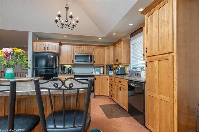 477 Buckby Lane, House detached with 5 bedrooms, 2 bathrooms and 4 parking in Saugeen Shores ON | Image 4