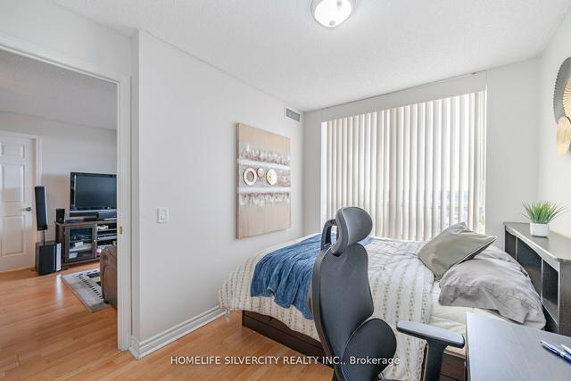 1210 - 55 Strathaven Dr, Condo with 2 bedrooms, 2 bathrooms and 2 parking in Mississauga ON | Image 8