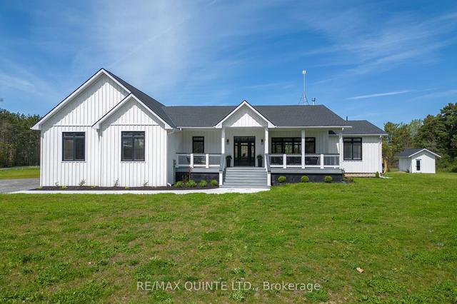 1688 County Rd 12, House detached with 3 bedrooms, 4 bathrooms and 12 parking in Prince Edward County ON | Image 12