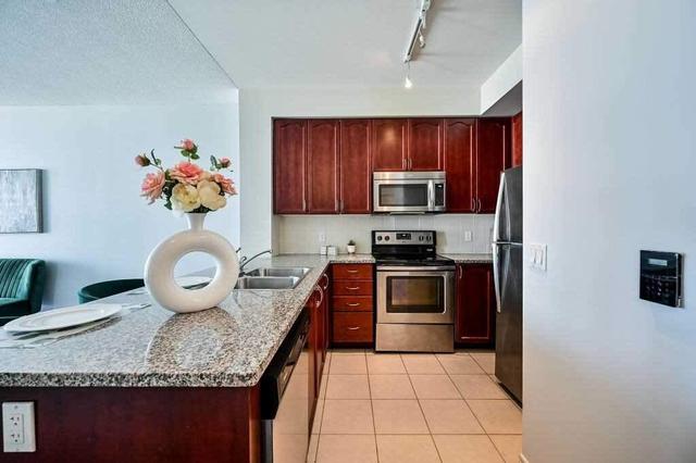 1002 - 339 Rathburn Rd W, Condo with 1 bedrooms, 1 bathrooms and 1 parking in Mississauga ON | Image 3
