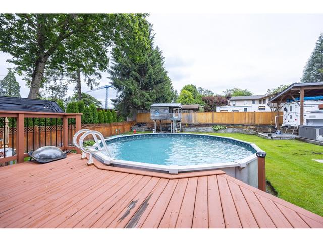 27179 28a Ave, House detached with 4 bedrooms, 2 bathrooms and 8 parking in Langley BC | Image 30